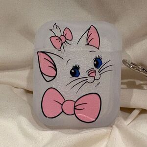 Aristocats Marie Cat Case Apple AirPods 1/2 Wireless Headphone Case With Keyring